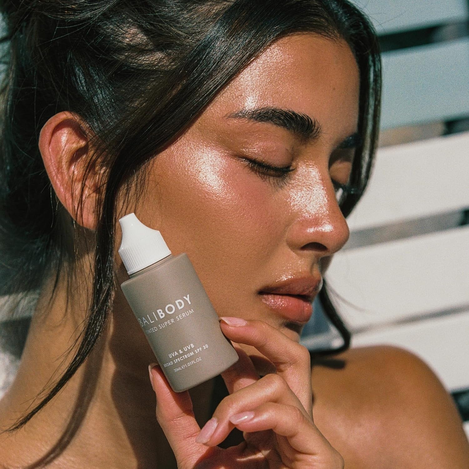 Bali Body Tinted Super Serum SPF30 – 30ml (Tan) | 3-in-1 Skin Tint, Moisturiser & Sun Protection