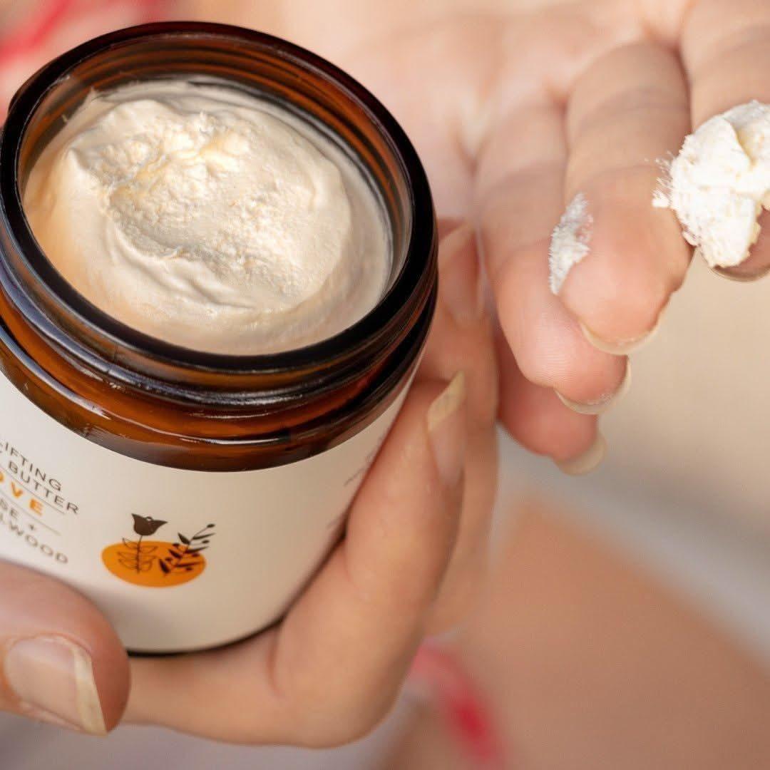 8 Days Whipped Botanical Body Butter Ultra-Nourishing Moisture (124ml)