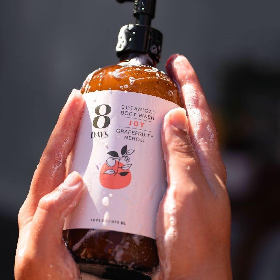8 Days Botanical Body Wash Luxurious Plant-Based Cleanser (273ml)