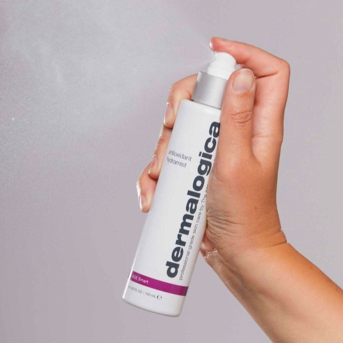Dermalogica Antioxidant HydraMist Your Skin’s On-The-Go Superhero! Instant Refresh + Anti-Ageing Shield A Spritz of Radiance in Seconds!