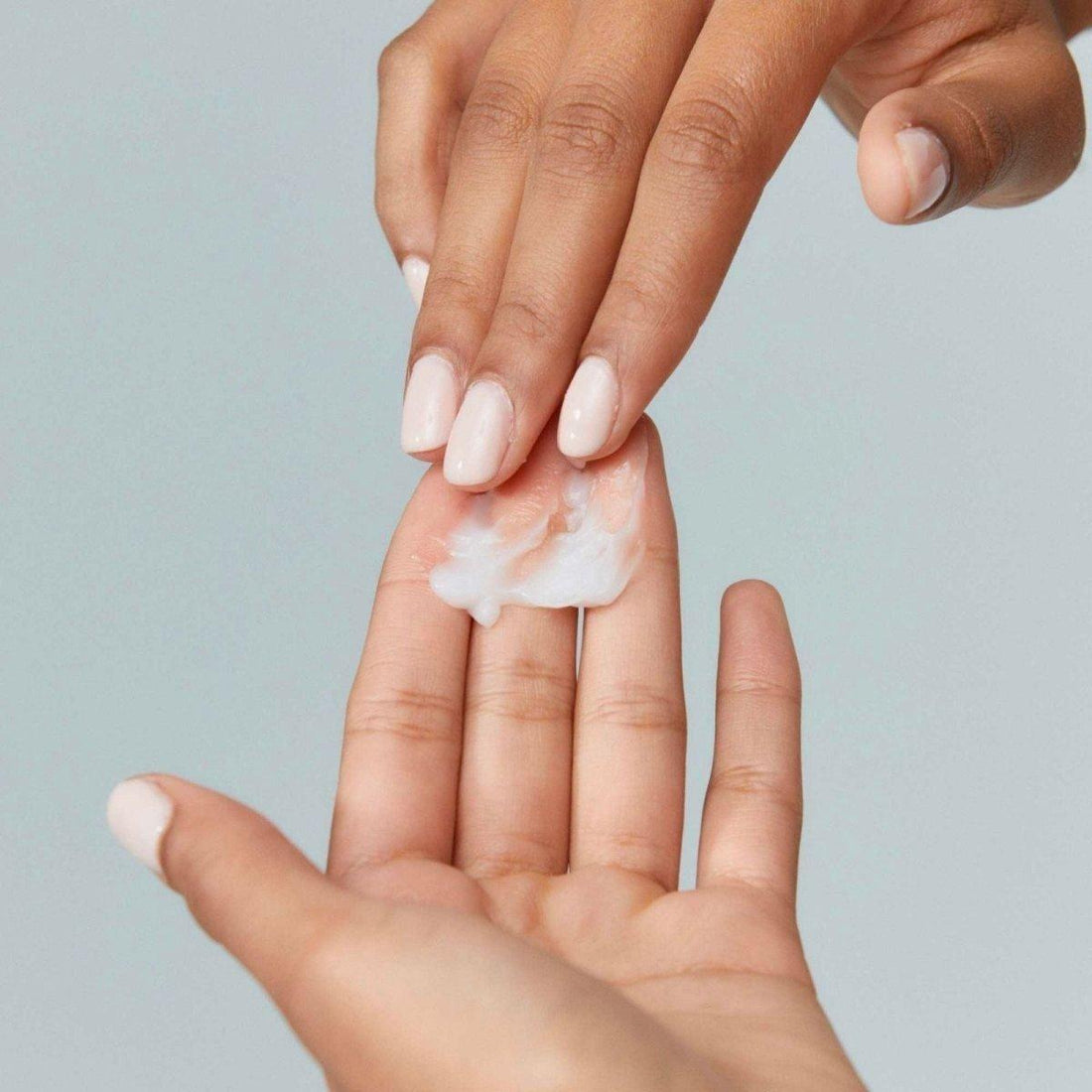 Dermalogica UltraCalming Cleanser Your Skin’s Safe Haven! Gentle, Soothing & Barrier-Boosting – The Hug Your Sensitive Skin Deserves!