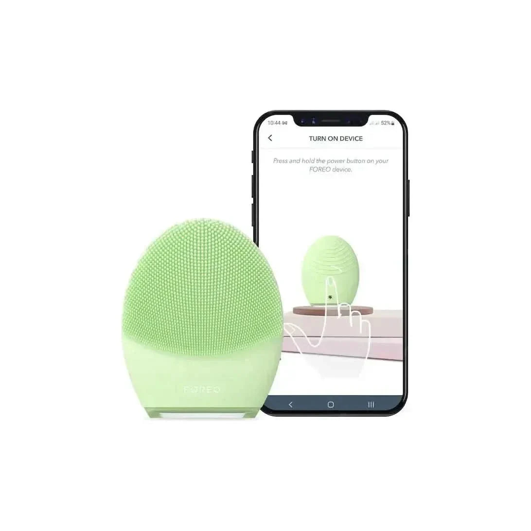 FOREO LUNA 4 Smart Facial Cleansing & Firming Device Combination Skin Deep Cleansing & Skin Firming