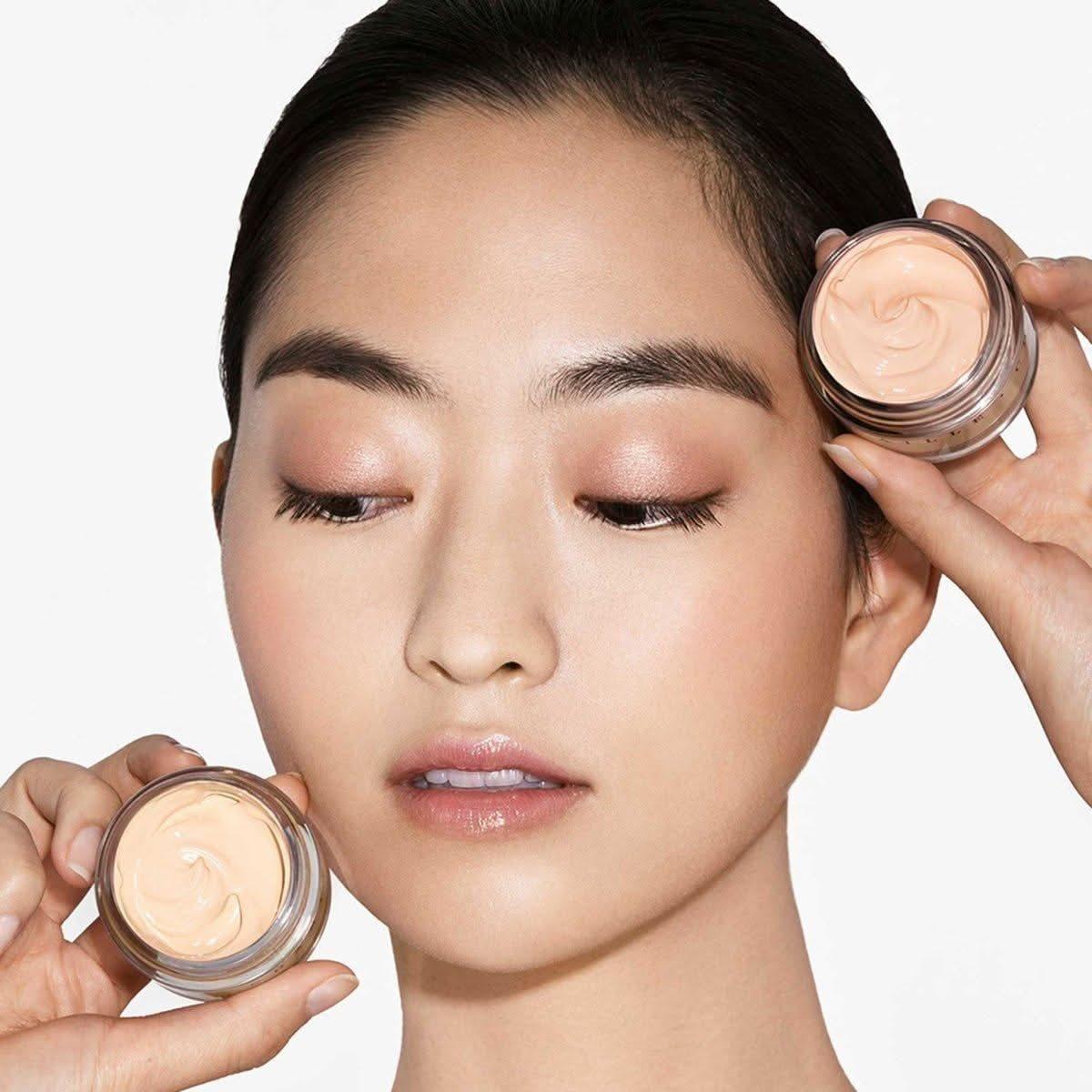 Chantecaille Future Skin Foundation - 30g | Oil-Free, Hydrating Gel Foundation Chantecaille