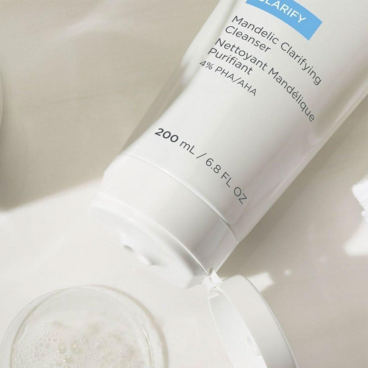 Neostrata Mandelic Clarifying Cleanser 200ml Oil-Control Gel Cleanser for Oily & Acne-Prone Skin | Purify. Exfoliate. Soothe.